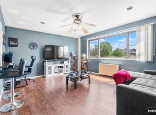 25 Grand Ave APT 5D, Hackensack, NJ 07601