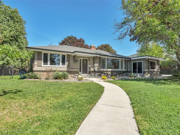 1135 Johnson Rd, Penticton, BC V2A 1W6