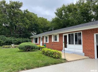 1860 N Farmingdale Rd, Pleasant Plains, IL 62677