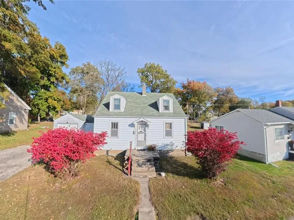 435 W Dee St, Lebanon, IL 62254