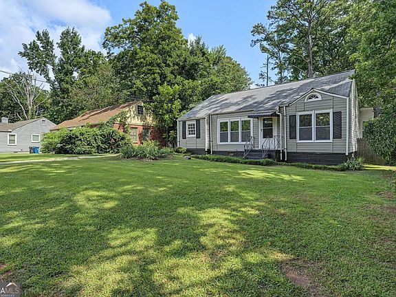 3rd image of 2327 Ben Hill Rd