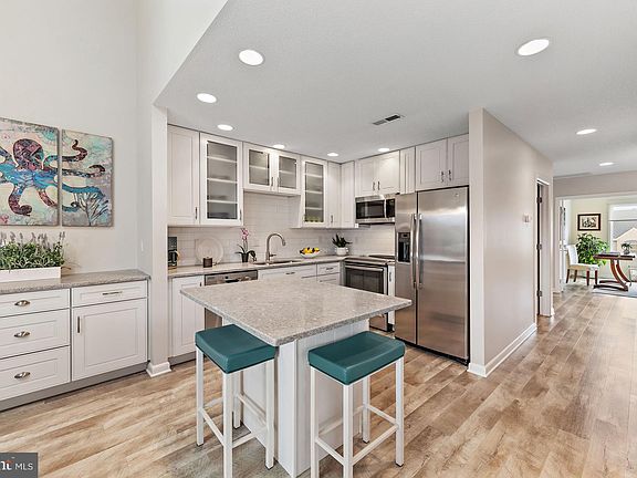 5th image of 241 American Eagle Way Unit 2409