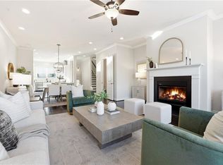 318 Lantana Ln, Woodstock, GA 30188