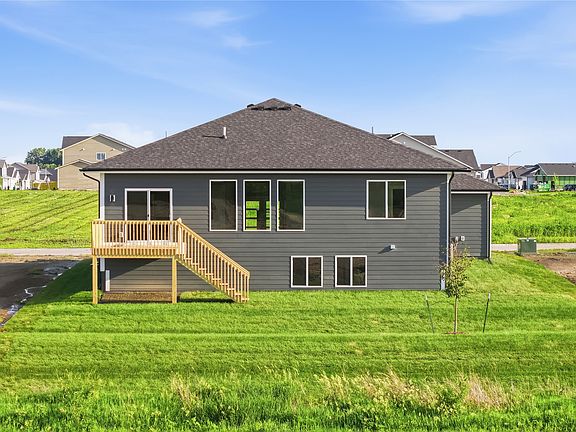 2nd image of 17815 Hickory Dr