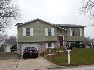 34241 Catfish Ct, Brighton, IL 62012