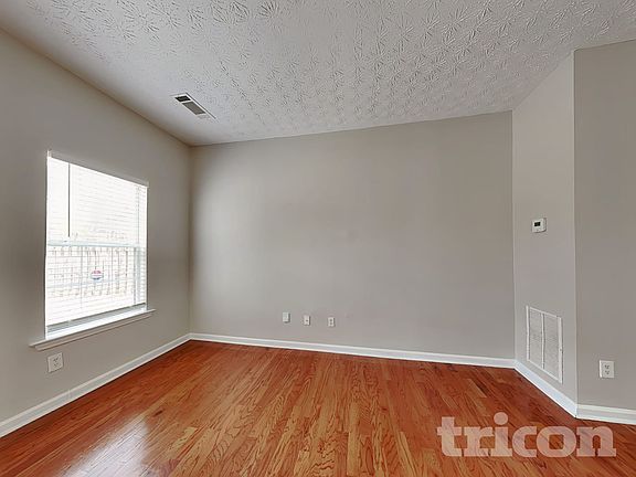 4th image of 12573 Lakeside Pkwy