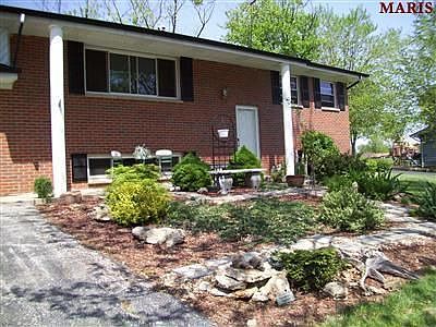 3BR, 1.5BA, 1 car garage