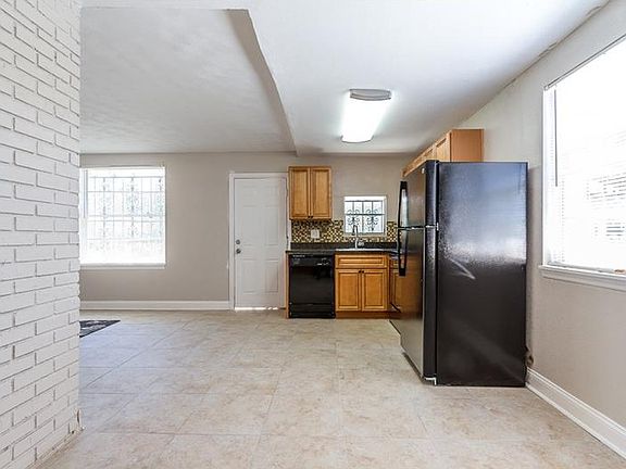 5th image of 1311 E Louise Ave