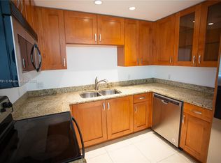 20 Calabria Ave APT 201, Coral Gables, FL 33134