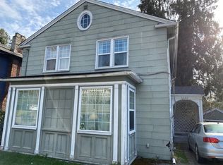5022 20th Ave NE, Seattle, WA 98105