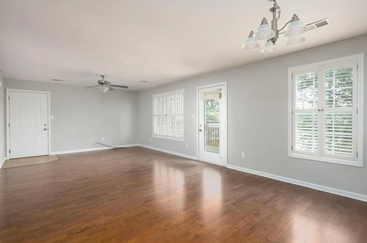 Building Photo - 857 Malabu Dr #2102