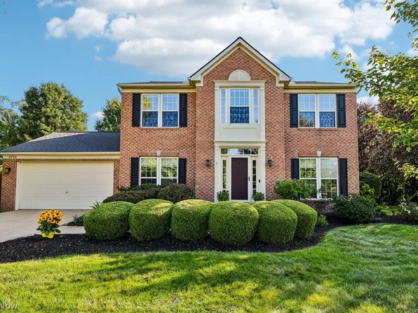 4739 Churchill Dr, Avon, OH 44011