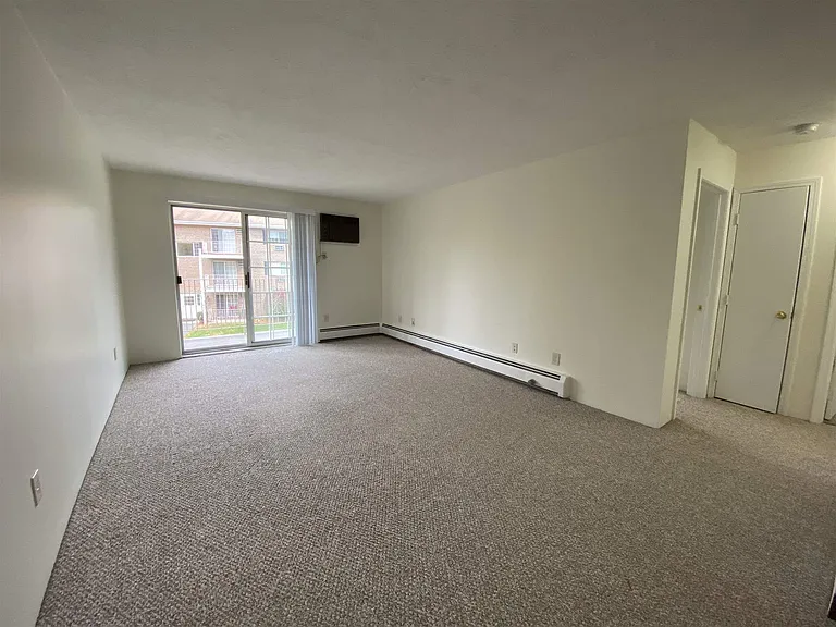 383 Huse Rd #9 — Photo 16