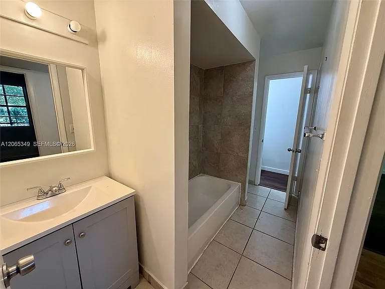 1237 SW 46th Ave #803 — Photo 19