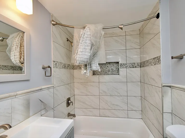 4304 Gorman Ter SE — Photo 4