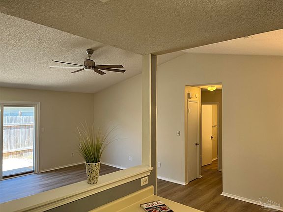 4th image of 1274 Sanibel Ln
