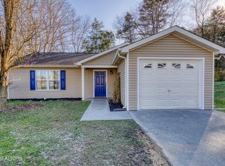 7634 Stonewood Creek Dr, Corryton, TN 37721