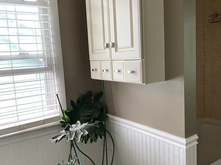 805 Cadillac St — Photo 6