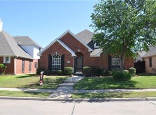 1664 Yellowstone Ave, Lewisville, TX 75077