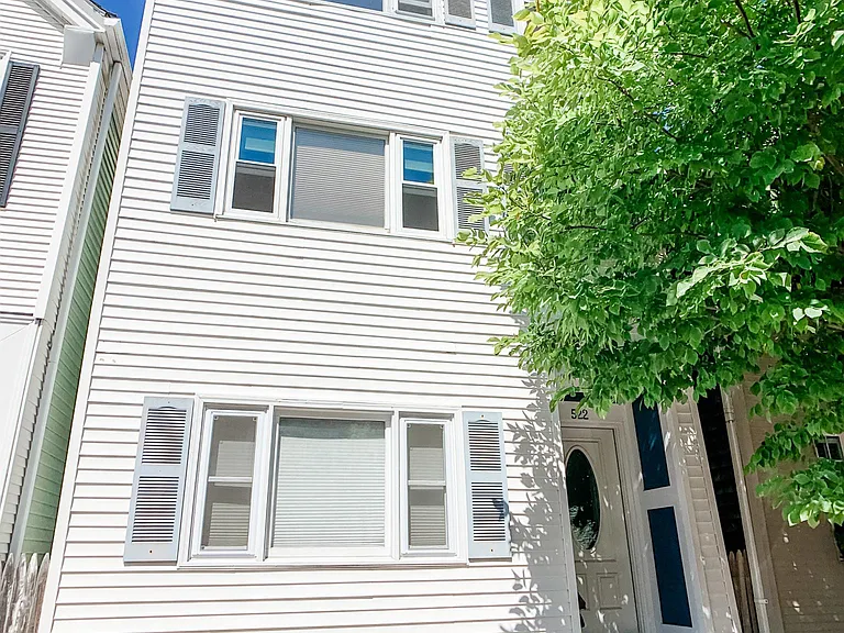 522 E 8th St #2A — Photo 17