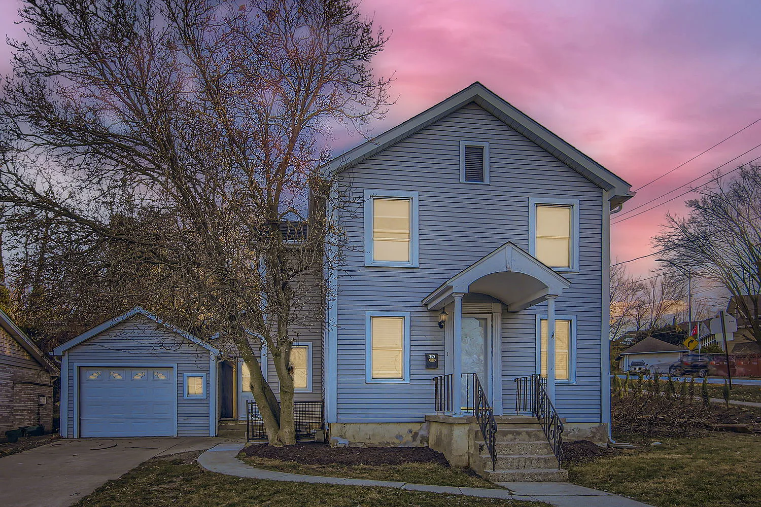 202 Cass St photo 1