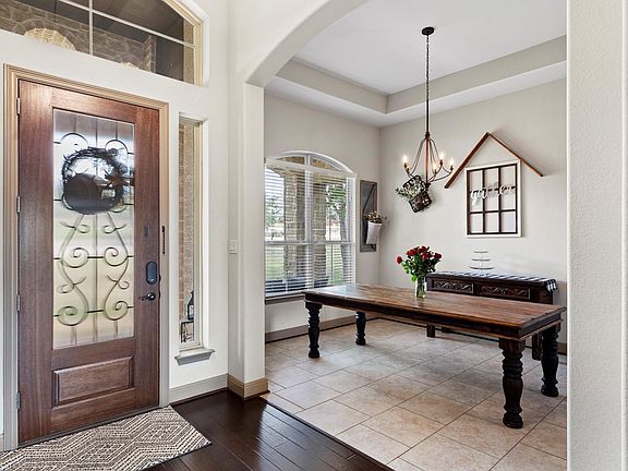 4th image of 8326 Garden Arbor