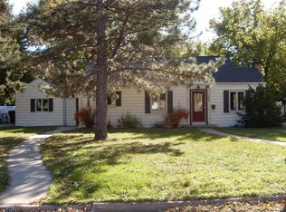 725 Mitchell Blvd, Mitchell, SD 57301