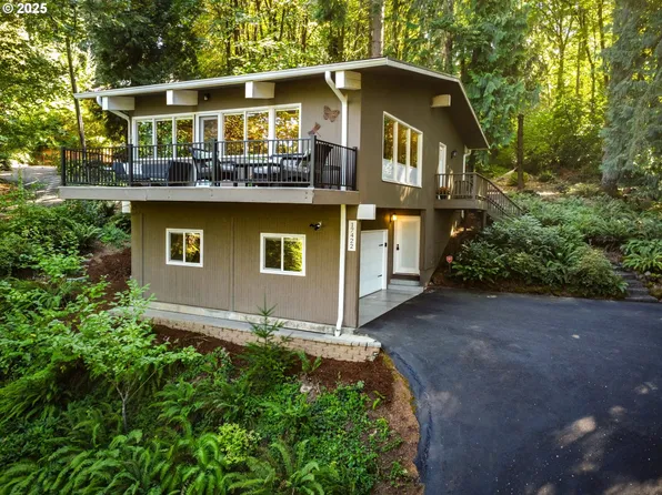 17422 Blue Heron Rd, Lake Oswego, OR 97034