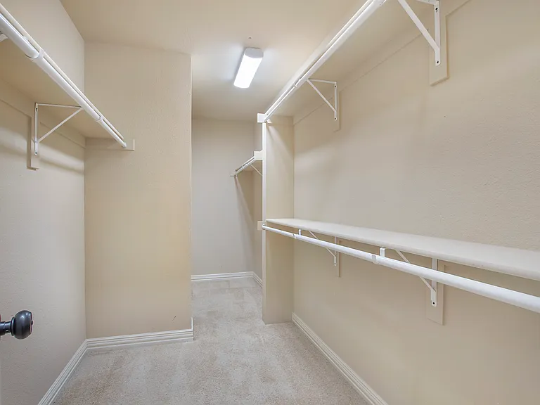 1838 Crowbridge Dr — Photo 26