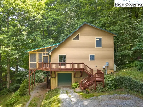 481 Silverleaf Road, Zionville, NC 28698