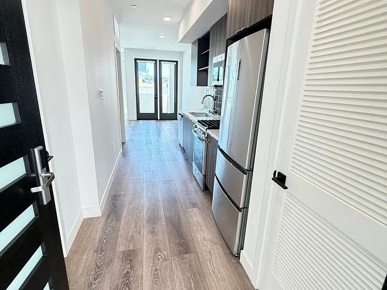 Montecito Lofts — Photo 38