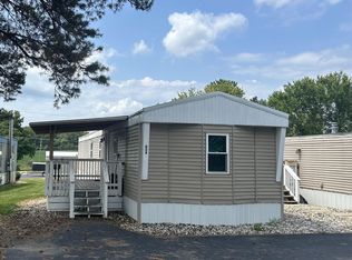 634 S Main St, Avilla, IN 46710