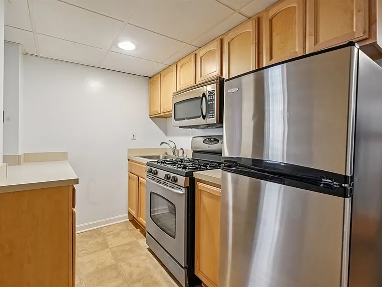 1641 Commonwealth Ave #20 — Photo 3