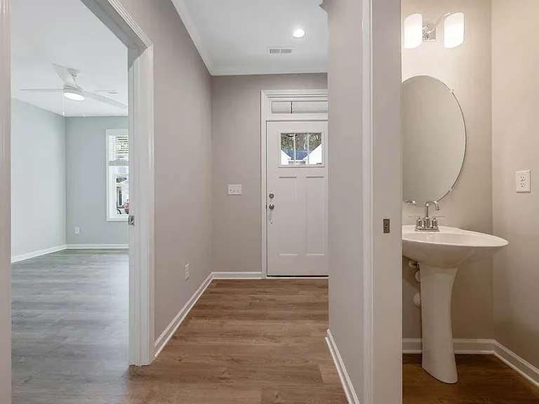1705 Ballard Dr — Photo 11