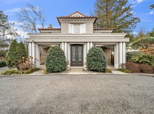 5306 Bradley Blvd, Bethesda, MD 20814