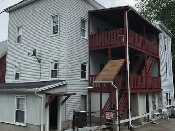 9 7th St Floor 1, Derby, CT 06418