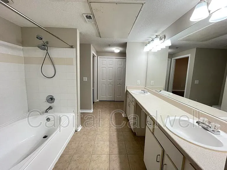 2010 E Palm Ave #15206-Y15206 — Photo 18