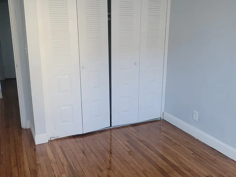 300 Westfield Ave E #2 — Photo 6