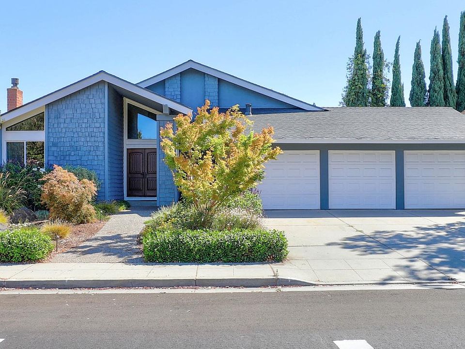 1st image of 1626-1626 Canary Dr