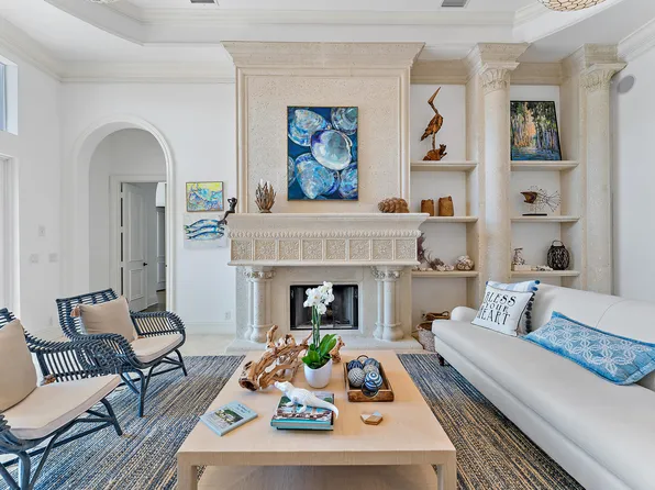 9628 SE Sandpine Lane, Hobe Sound, FL 33455