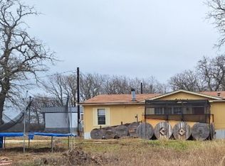 295 The Oil Rd #295, Gainesville, TX 76240