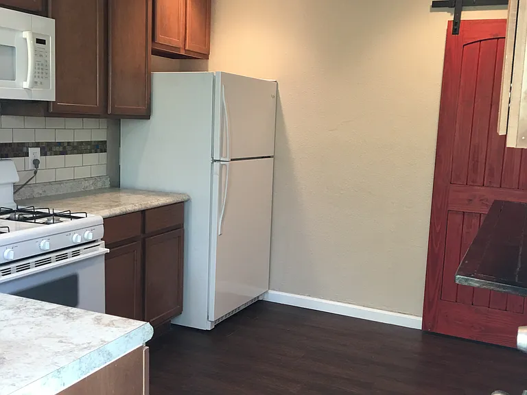 509 S Fannin St — Photo 7