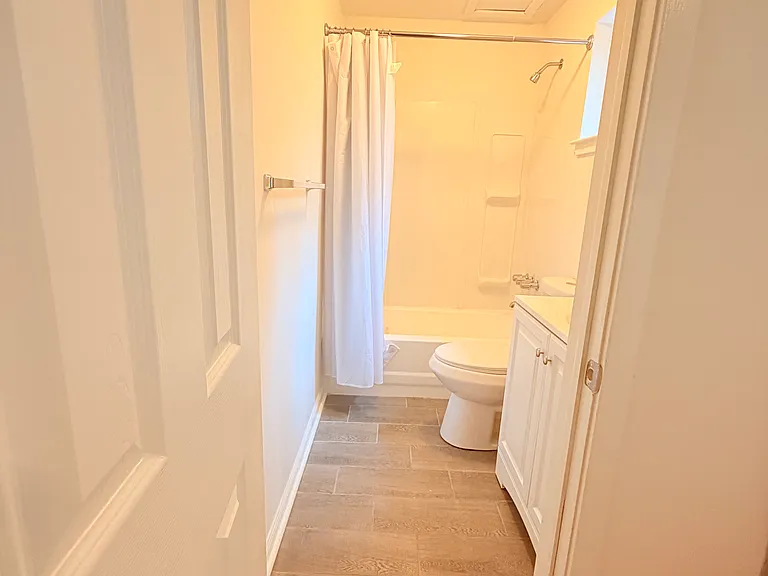 732-734 S 5th St #2 — Photo 15