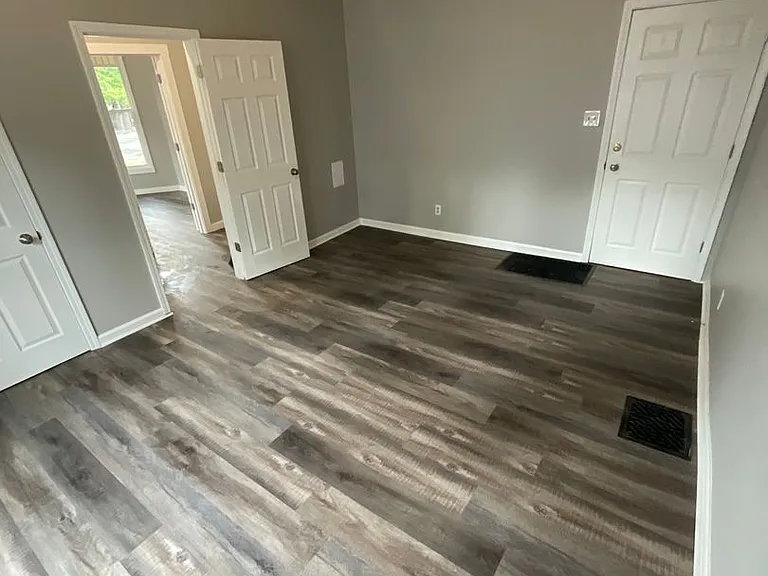 213 N Grant St — Photo 13