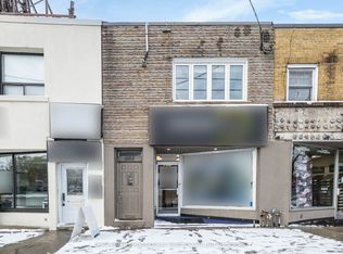 1898 Avenue Rd #A, Toronto, ON M5M3Z8