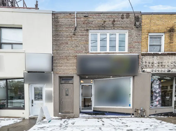 1898 Avenue Rd #A, Toronto, ON M5M 3Z8