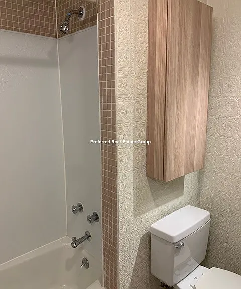 330 Newton St #C — Photo 11