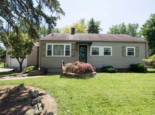 404 Earnshaw Dr, Dayton, OH 45429