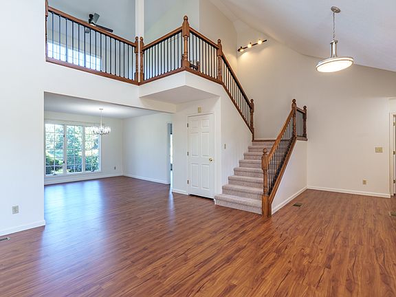 3rd image of 17046 N Tolle Ln