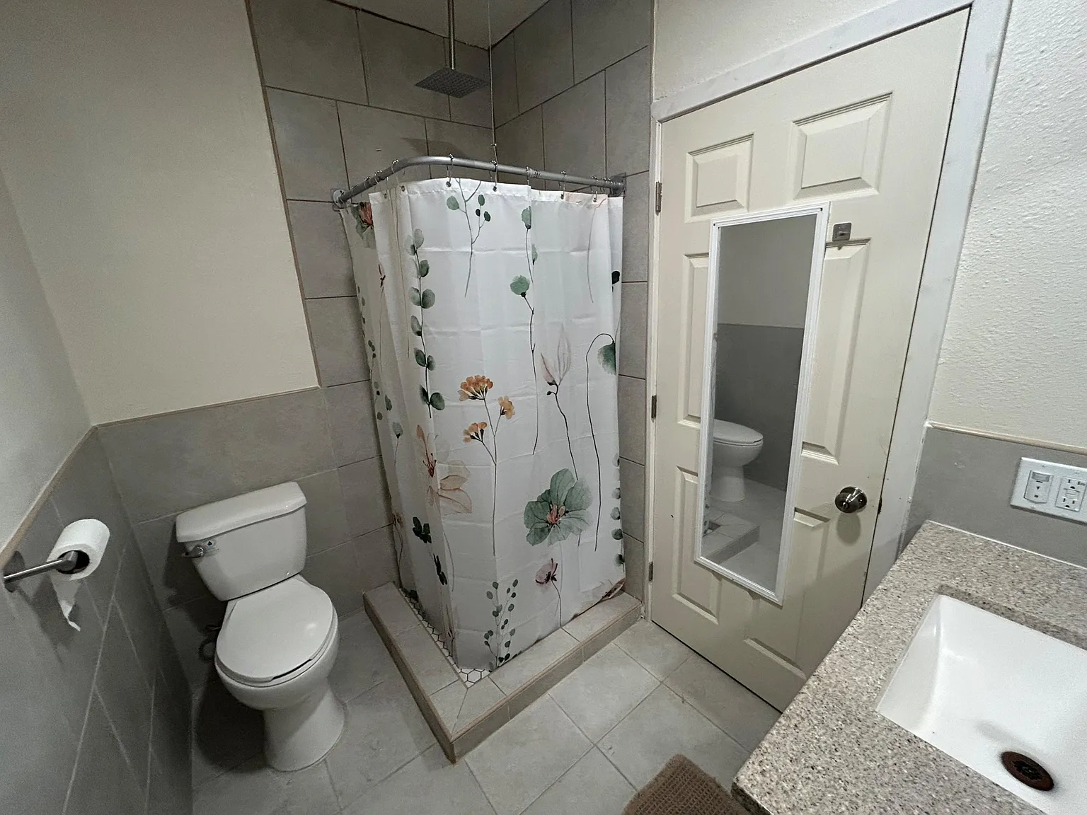 4 bed, 3.0 bath, 1600 sqft, $1,611 — Photo 3